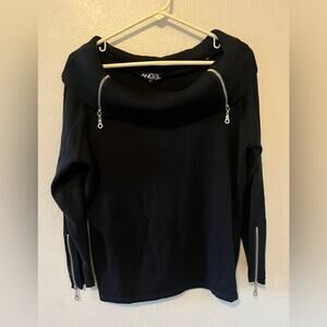 NWT Angel‎ Brand Black Sweater with Zippers Size Large